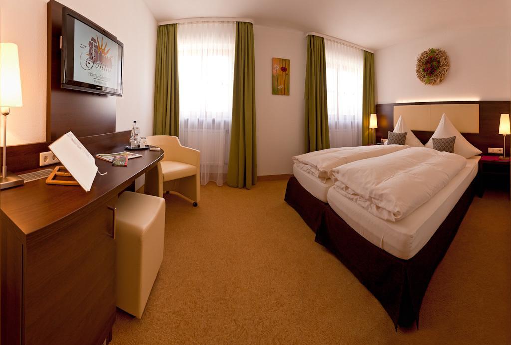 Hotel-Gasthof Zur Sonne Pappenheim Buitenkant foto